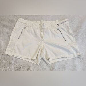 INC International Concepts Linen-Blend Cargo Shorts – Women’s Large, Off-White